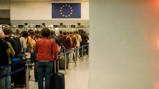 EU Ends Border Safety Valve as Airlines Warn of Longer Queues